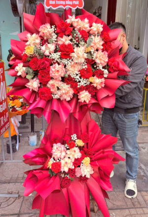 Kệ hoa chúc mừng