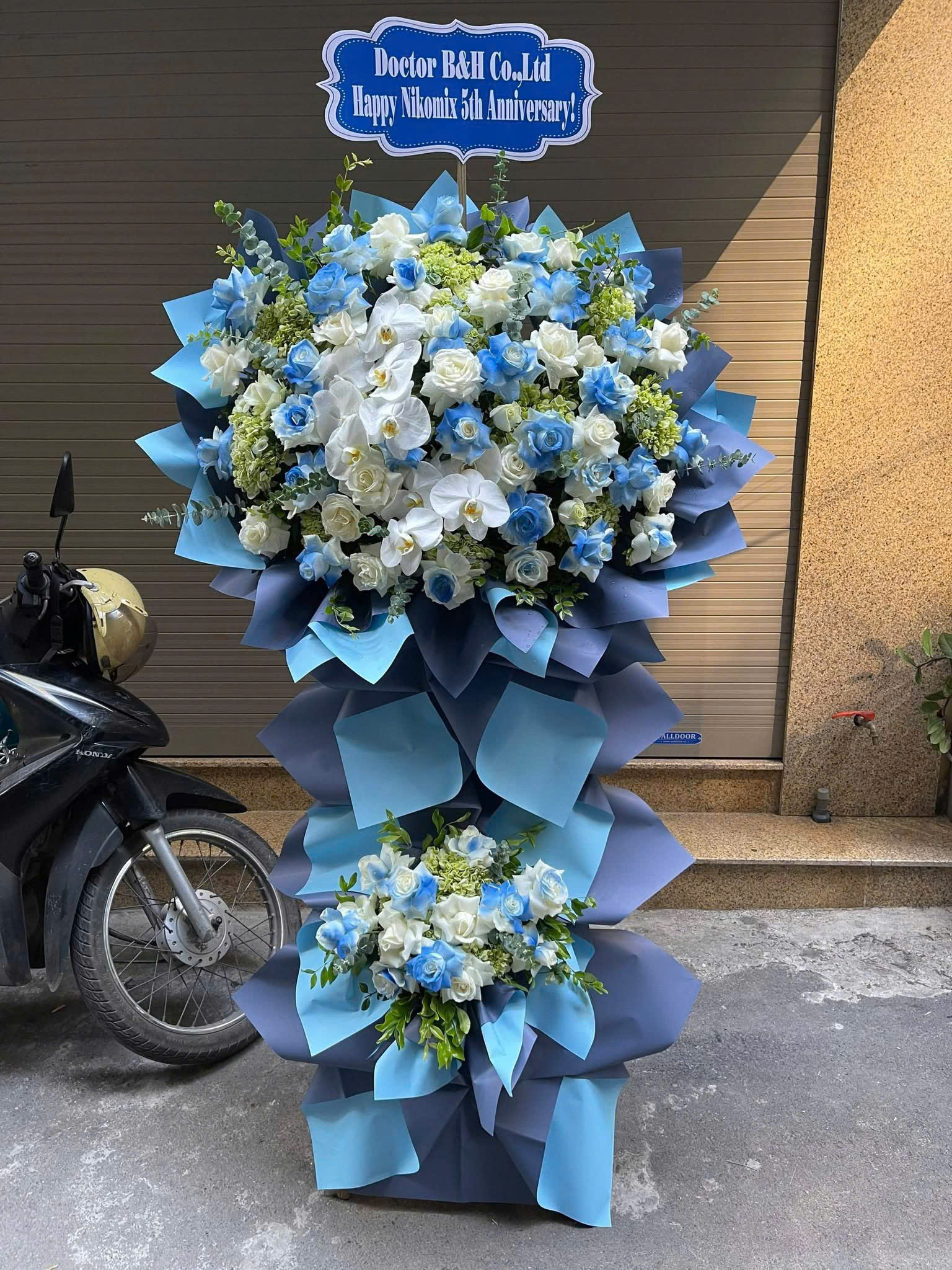 Kệ hoa chúc mừng 296