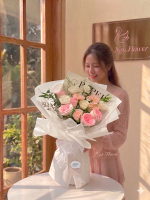 Mèo con dễ thương- Bó hoa tươi quà tặng tone hồng