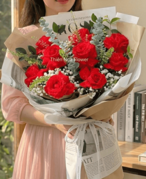 Bó hồng đỏ tình yêu rực cháy