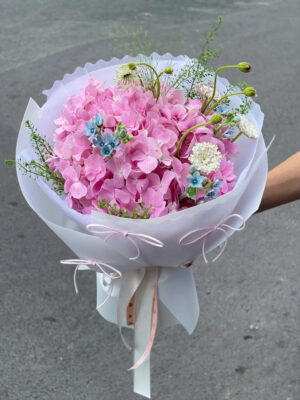 Bó cẩm tú cầu hồng ngọt ngào như nụ cười của em